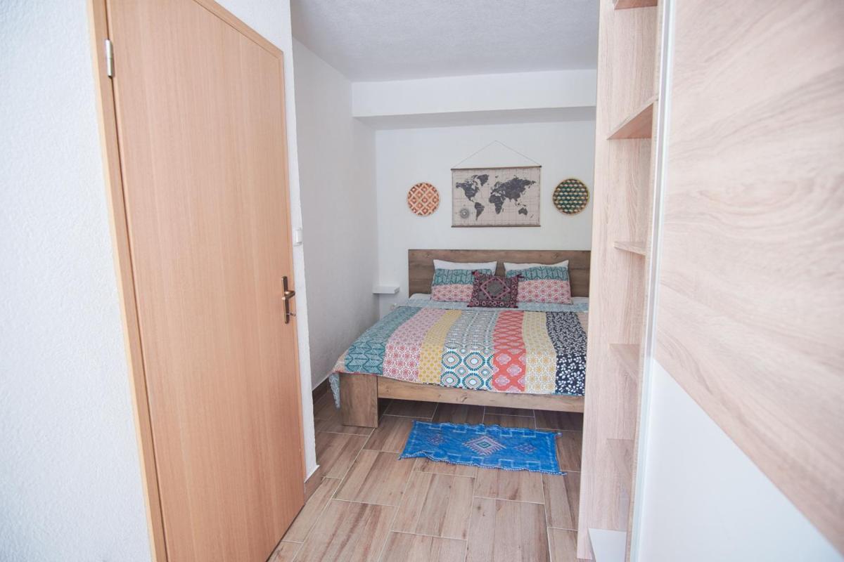 Dalmatia Blue Mlini